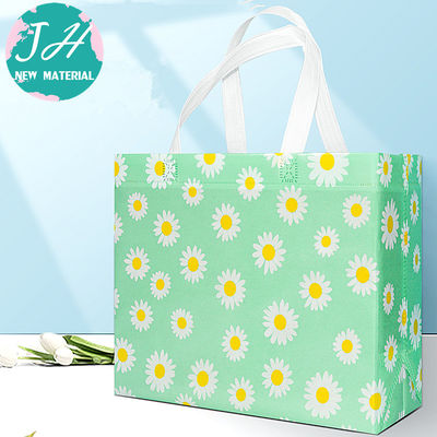 Medium Size Non Woven Fabric CMYK Color Foldable Nylon Tote Bags